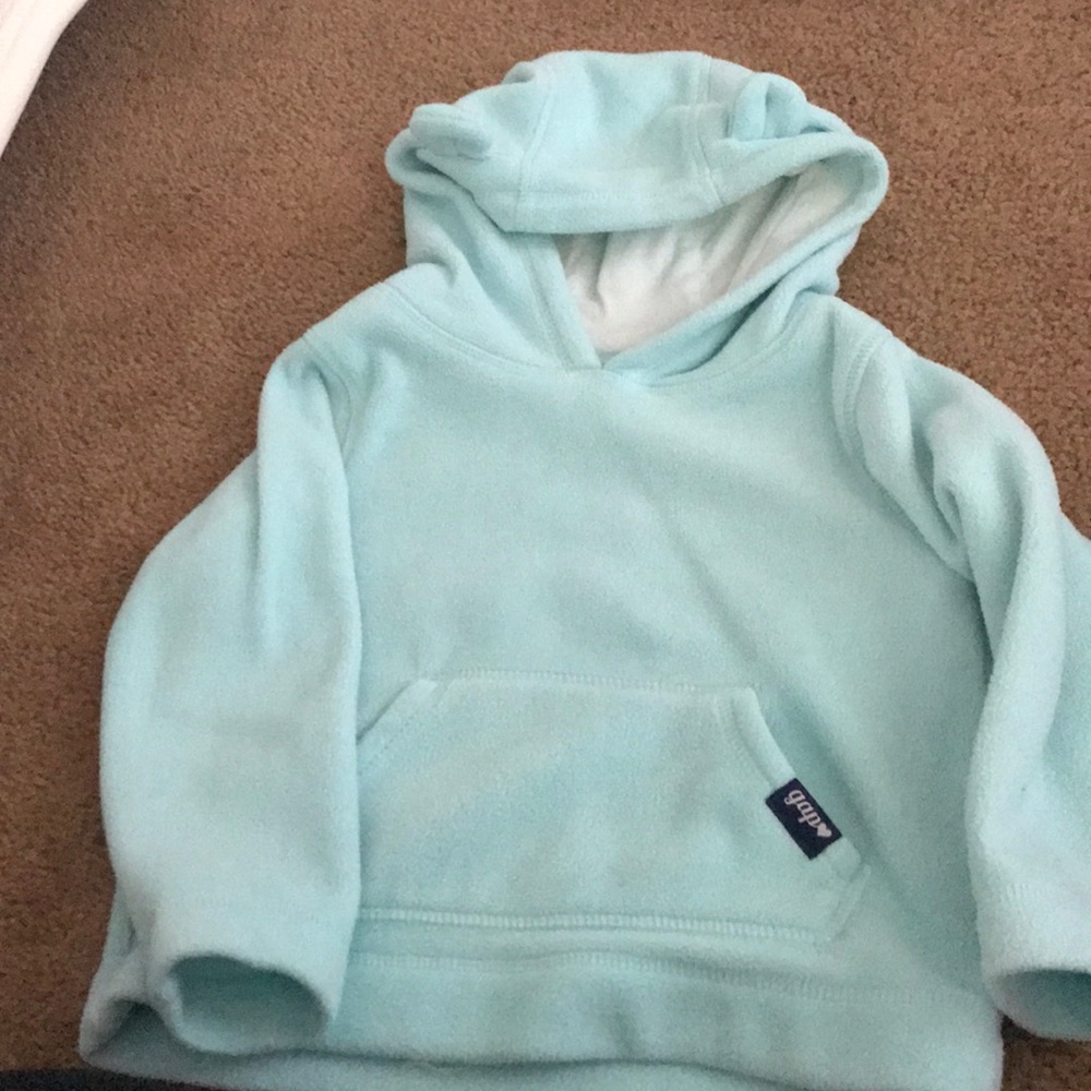 Little girls gap sweater size 3 light green